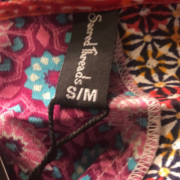 NWT.  Sacred Threads Blouse.  CL/WH.  220169 - Picture 4 of 5